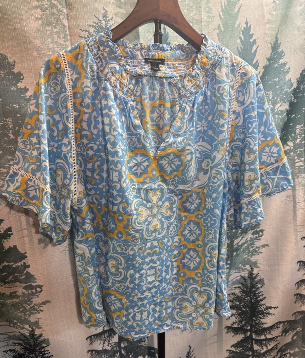 Ann Taylor Women's Small Mosaic Tile Print Smocked Peasant Top Flutter Sleeves